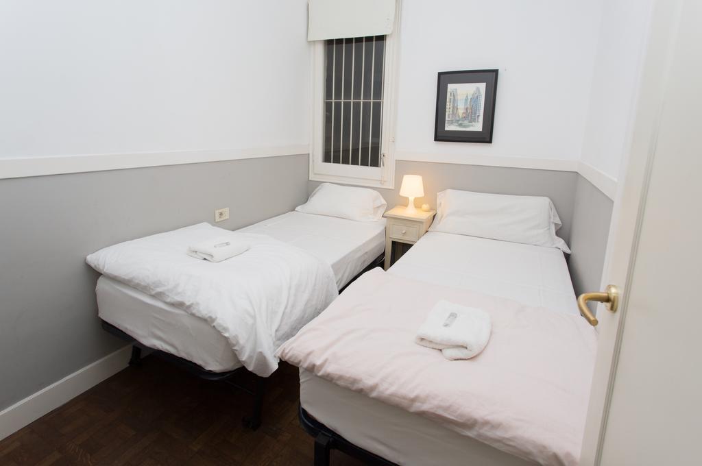 Apartament Letsgo Camp Nou *